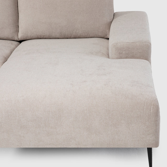 Sofá Seccional Derecho Moderno Beige Castelo + Mesa de Centro Mármol Blanca